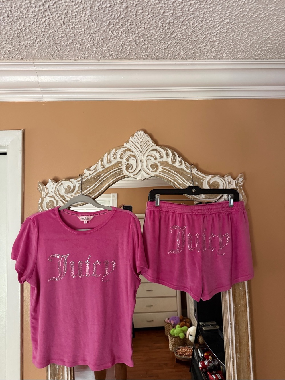 NEW Juicy Couture Pink Rhinestone Logo Tee & Shorts Set